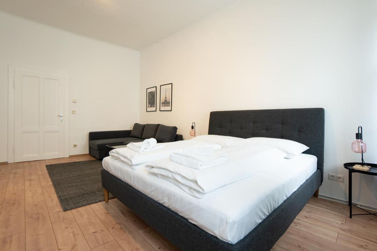 Lovely 2-Bedroom Apartment Next To Praterstern Vienna Exterior photo